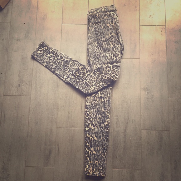 Snow Leopard J Brand Jeans - Picture 2 of 6